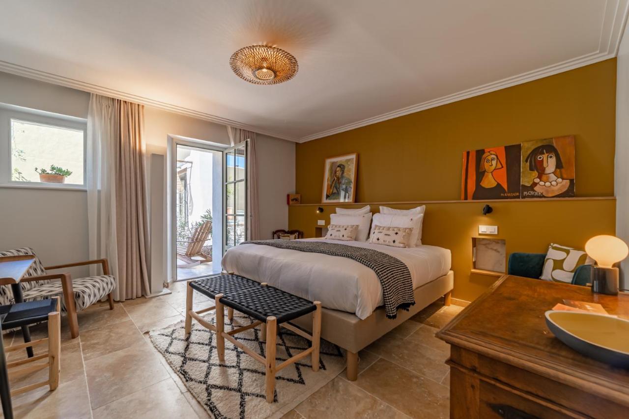 Marcelle En Camargue Hotell Aigues-Mortes Exteriör bild